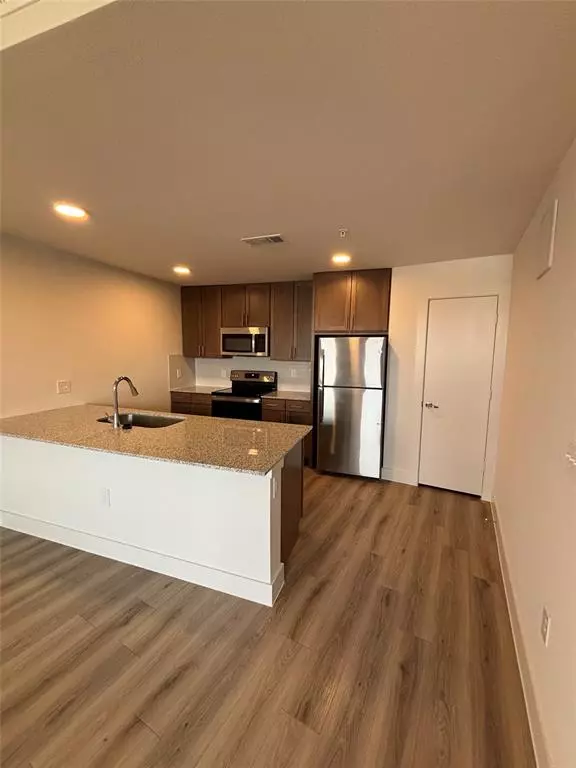 Mckinney, TX 75069,300 N McDonald Street #1417