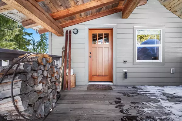 Courtenay, BC V9J 1L0,1000 Cruikshank Ridge