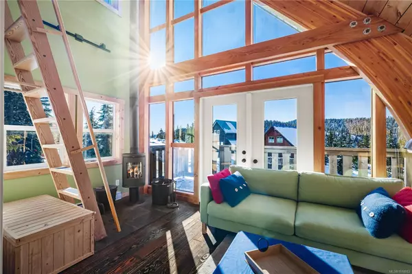 Courtenay, BC V9J 1L0,1000 Cruikshank Ridge