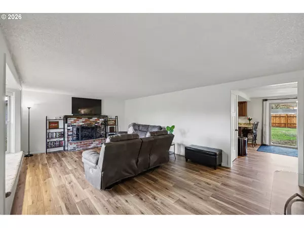 Cottage Grove, OR 97424,777 N 11TH ST