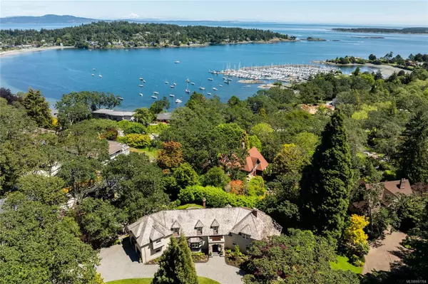 Oak Bay, BC V8R 6E8,3525 Upper Terrace Rd