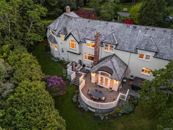 Oak Bay, BC V8R 6E8,3525 Upper Terrace Rd