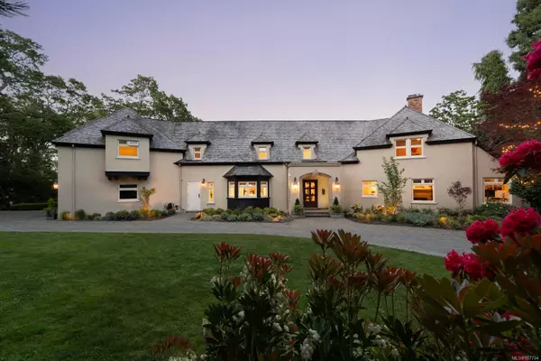 Oak Bay, BC V8R 6E8,3525 Upper Terrace Rd