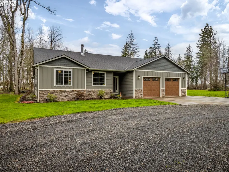 12950 S BARNARDS RD, Molalla, OR 97038