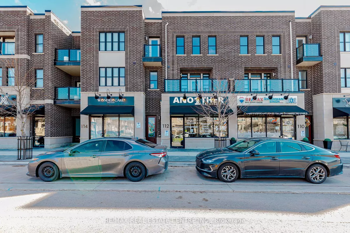 Oakville, ON L6H 0X8,112 Burnhamthorpe RD E