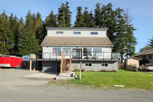 8730 Seaview Dr, Port Hardy, BC V0N 2P0