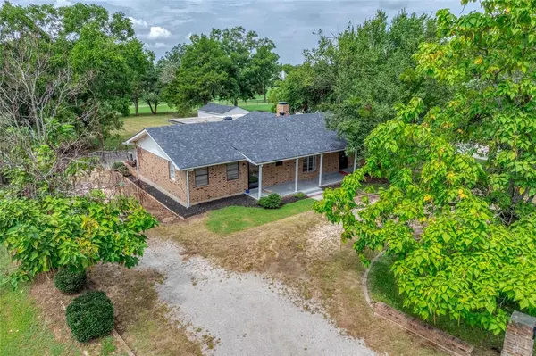 Gainesville, TX 76240,300 Navajo Trail