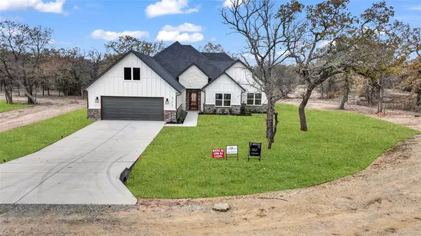 327 Rita Ridge Court, Millsap, TX 76066