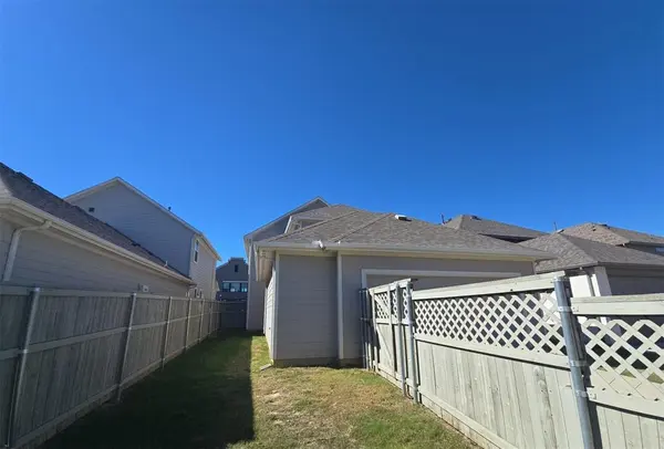 Northlake, TX 76247,913 E Market Street