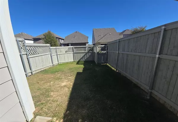 Northlake, TX 76247,913 E Market Street