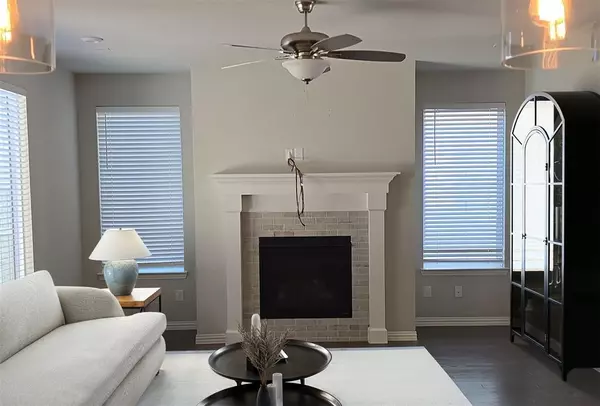 Northlake, TX 76247,913 E Market Street