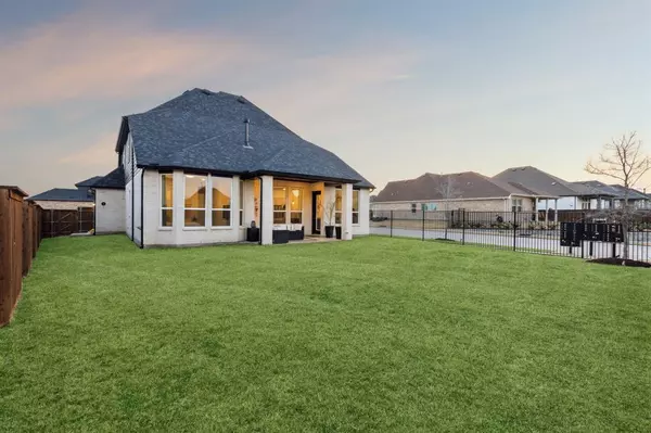 Van Alstyne, TX 75495,1812 Mcdougall Creek