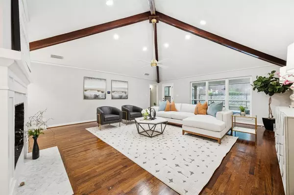 Dallas, TX 75238,9717 Ravensway Drive