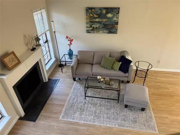 Dallas, TX 75243,11655 Audelia Road #402