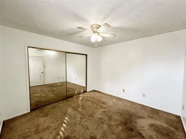 Fort Worth, TX 76120,1450 Meadowood Village Drive