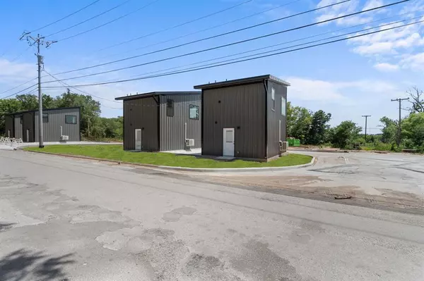 Bowie, TX 76230,802 Old Wise Road #22