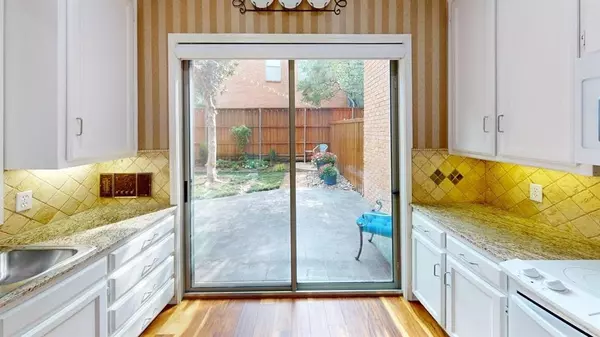 Dallas, TX 75252,5734 Remington Park Square