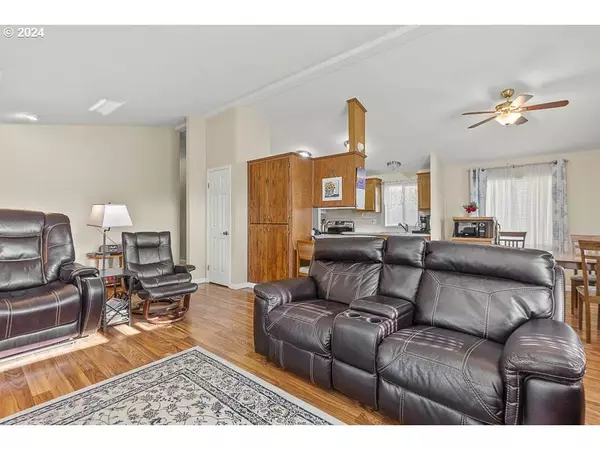 Salem, OR 97305,4293 LEMON ST NE