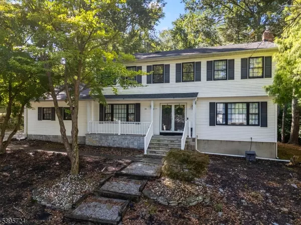 34 Brookside Cir, Marlboro Twp., NJ 07746