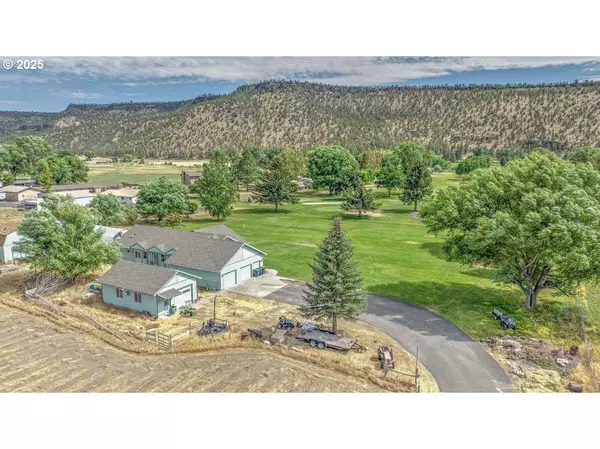 7208 NE OCHOCO HWY, Prineville, OR 97754