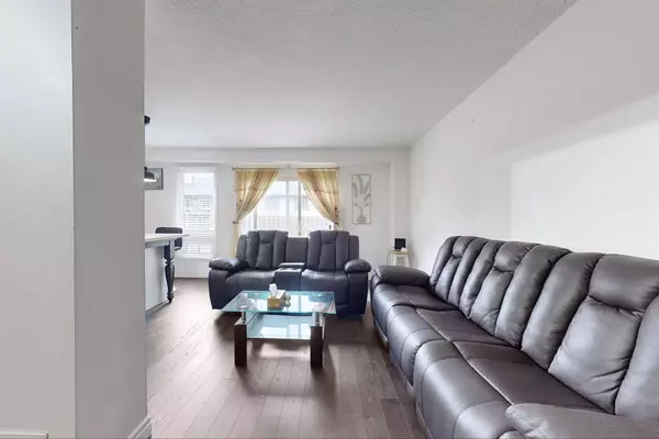 Toronto E07, ON M1V 1V4,1121 Sandhurst CIR #20