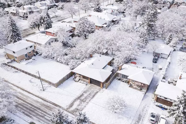 Toronto E10, ON M1C 2K8,8 Brumwell ST