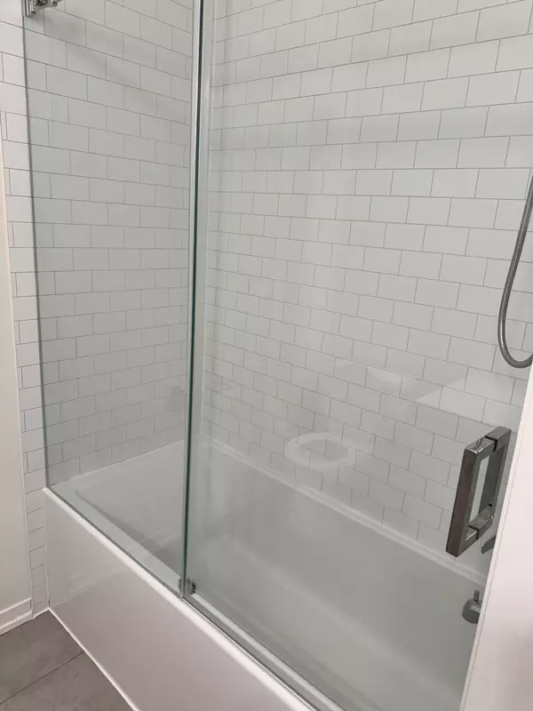 Oshawa, ON L1L 0W4,1537 Wheatcroft DR