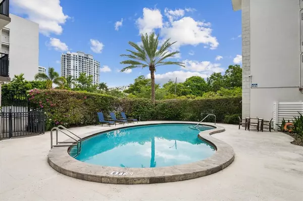 Fort Lauderdale, FL 33301,924 SE 2nd St #36