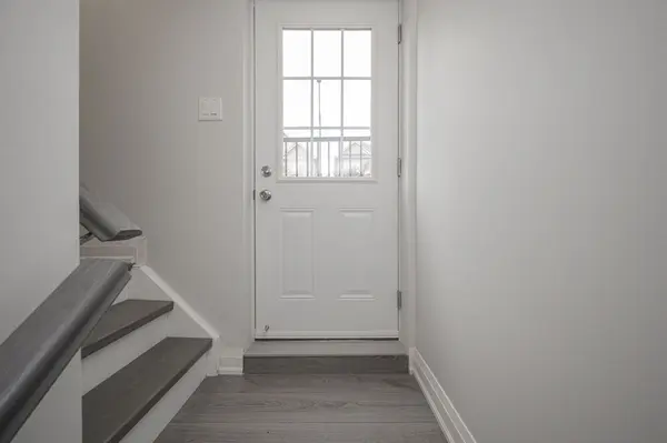 Mississauga, ON L5M 0V2,3498 Park Heights WAY #LOWER