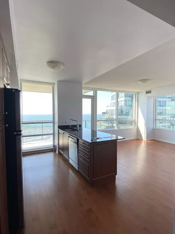 Toronto W06, ON M8V 0B2,2230 Lakeshore BLVD #3202