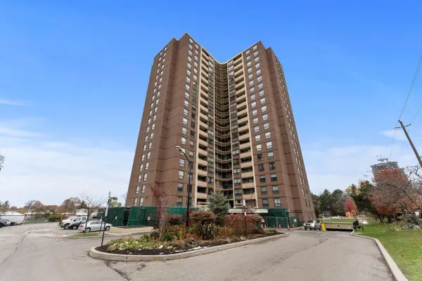61 Richview RD #1807, Toronto W09, ON M9A 4M8