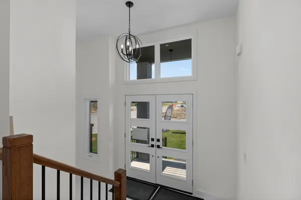 Loyalist, ON K0H 2H0,55 Creighton DR