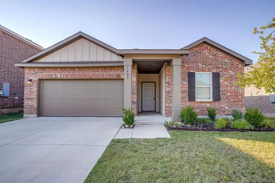 1405 Gentle Creek Lane, Fort Worth, TX 76052