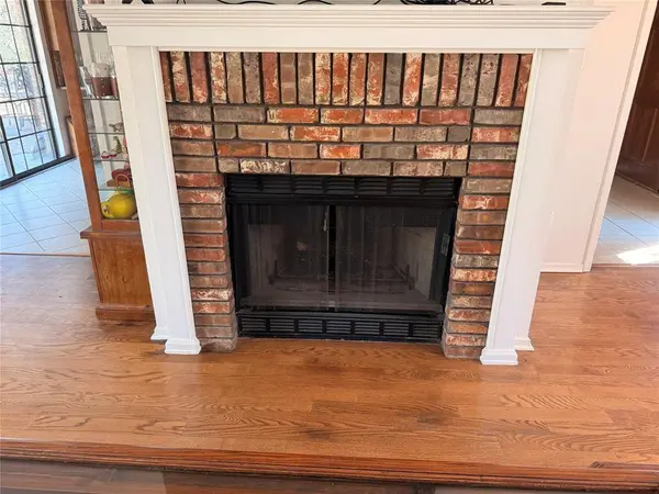 Runaway Bay, TX 76426,612 Doaks Drive