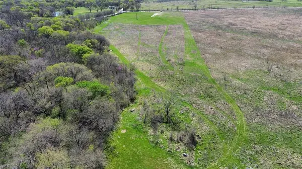 Hubbard, TX 76648,1137 County Road 3373