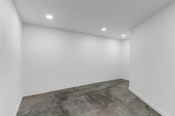 Granbury, TX 76048,1555 Woodmere Trail #102