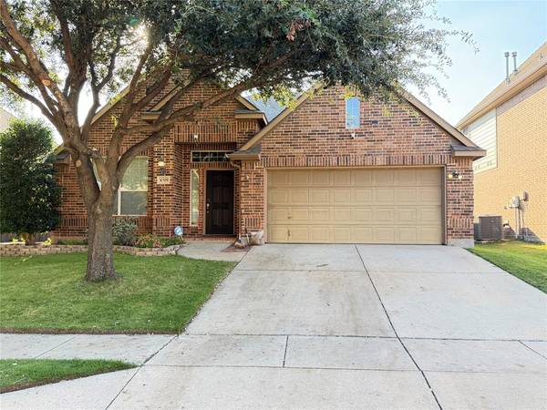 10329 Stoneside Trail, Fort Worth, TX 76244