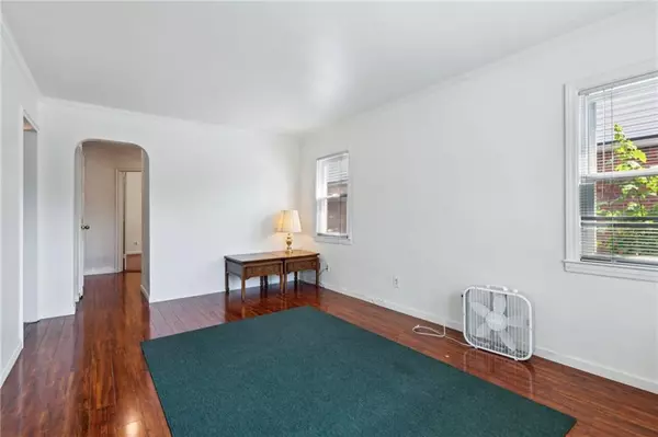 Elmont, NY 11003,150 Heathcote RD