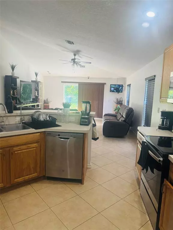 Port St Lucie, FL 34953,296 SW Panther Trce