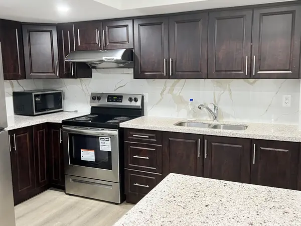 13 Frampton RD #BSMT, Brampton, ON L7A 4C9