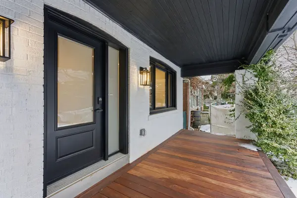 Toronto W02, ON M6S 2B3,34 Raymond AVE