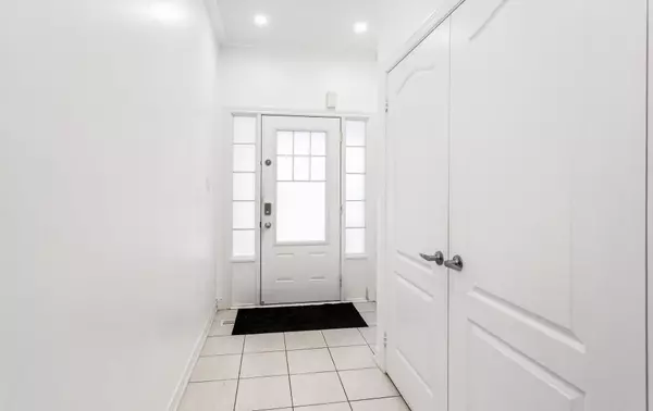 Brampton, ON L6X 5L3,106 Lanark CIR