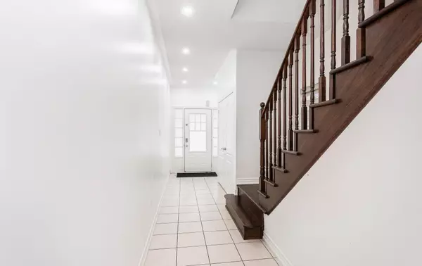 Brampton, ON L6X 5L3,106 Lanark CIR