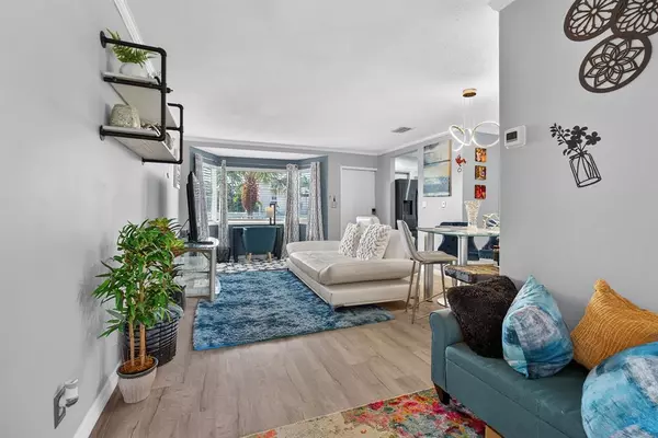 Fort Lauderdale, FL 33301,535 Hendricks Isle #208