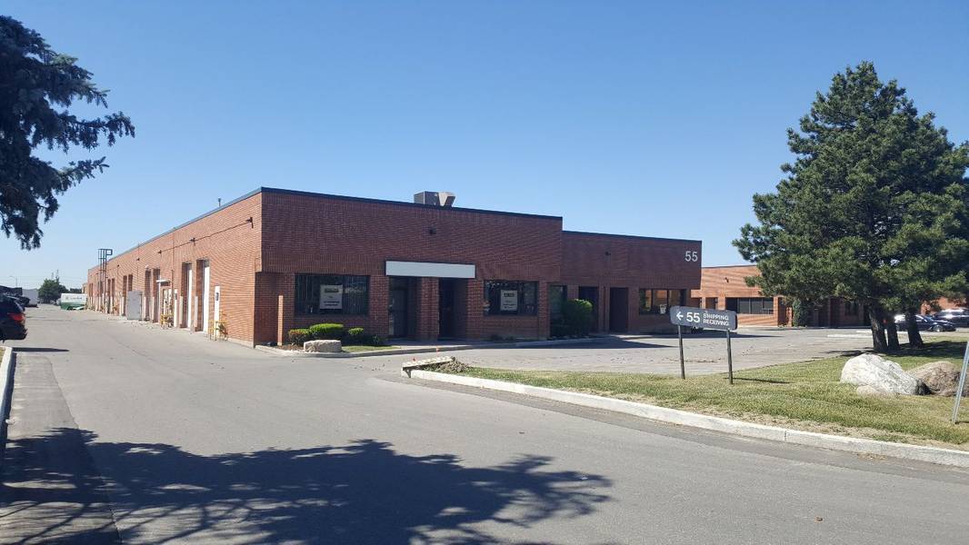 55 Winges RD #Unit 4, Vaughan, ON L4L 6B3