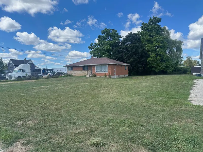 1780 GORE RD, London East, ON N5W 6B8