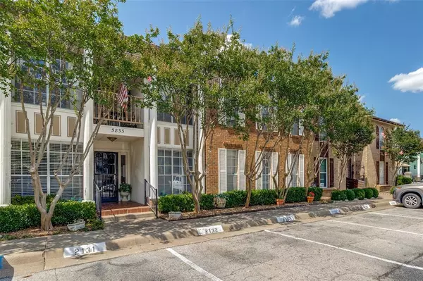 Dallas, TX 75248,5833 Copperwood Lane #1131