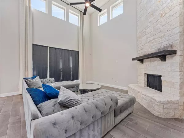 Waxahachie, TX 75165,194 morning light Lane