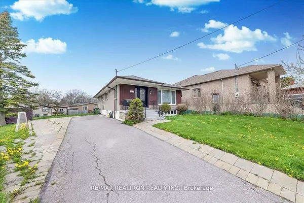 Toronto E09, ON M1H 2R3,48 Bainhart CRES #Main