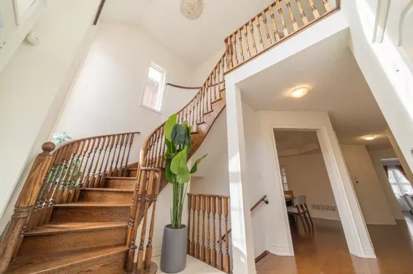 Markham, ON L6C 0R2,106 Hua Du AVE